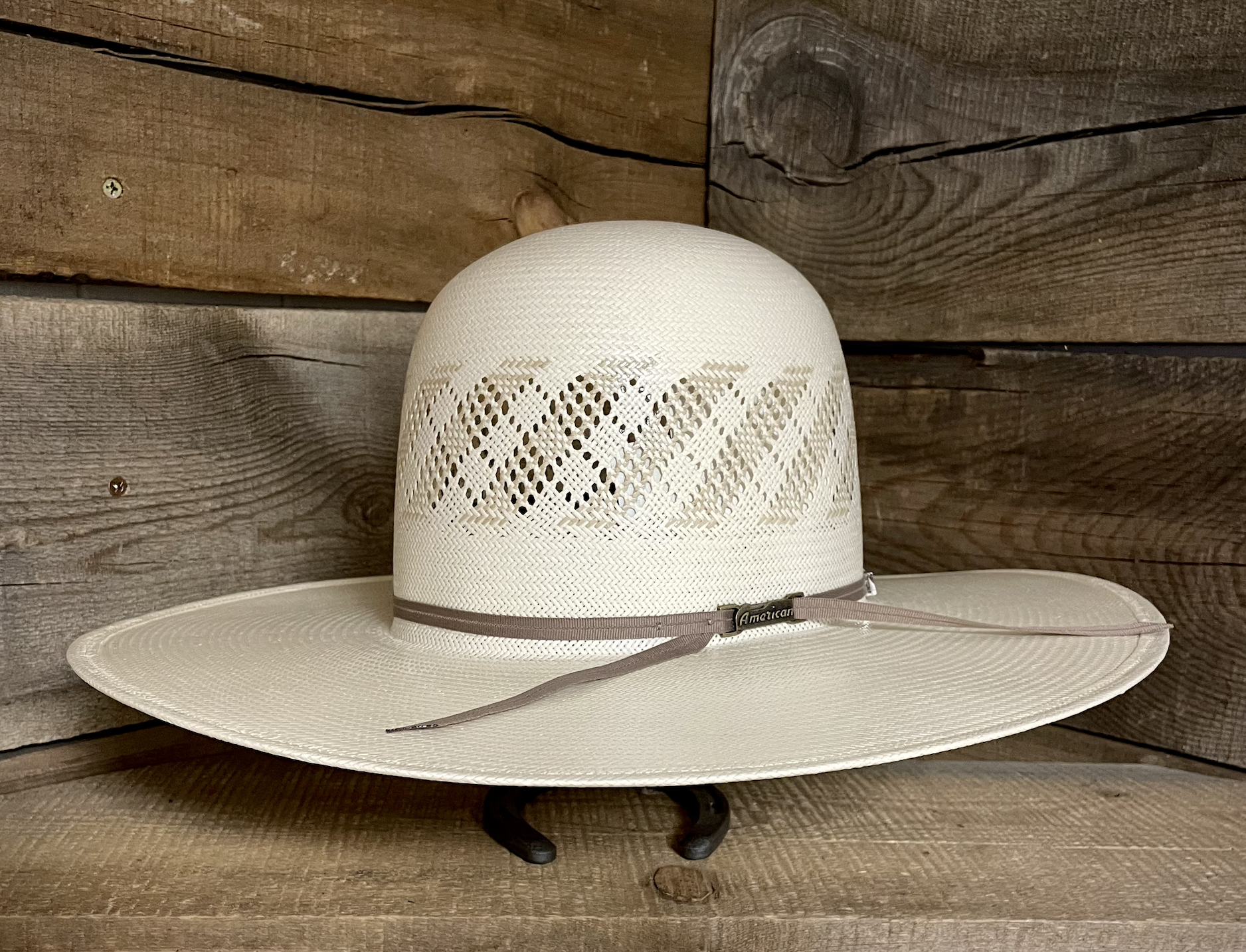 American 6300 4 1/4" Straw Hat.