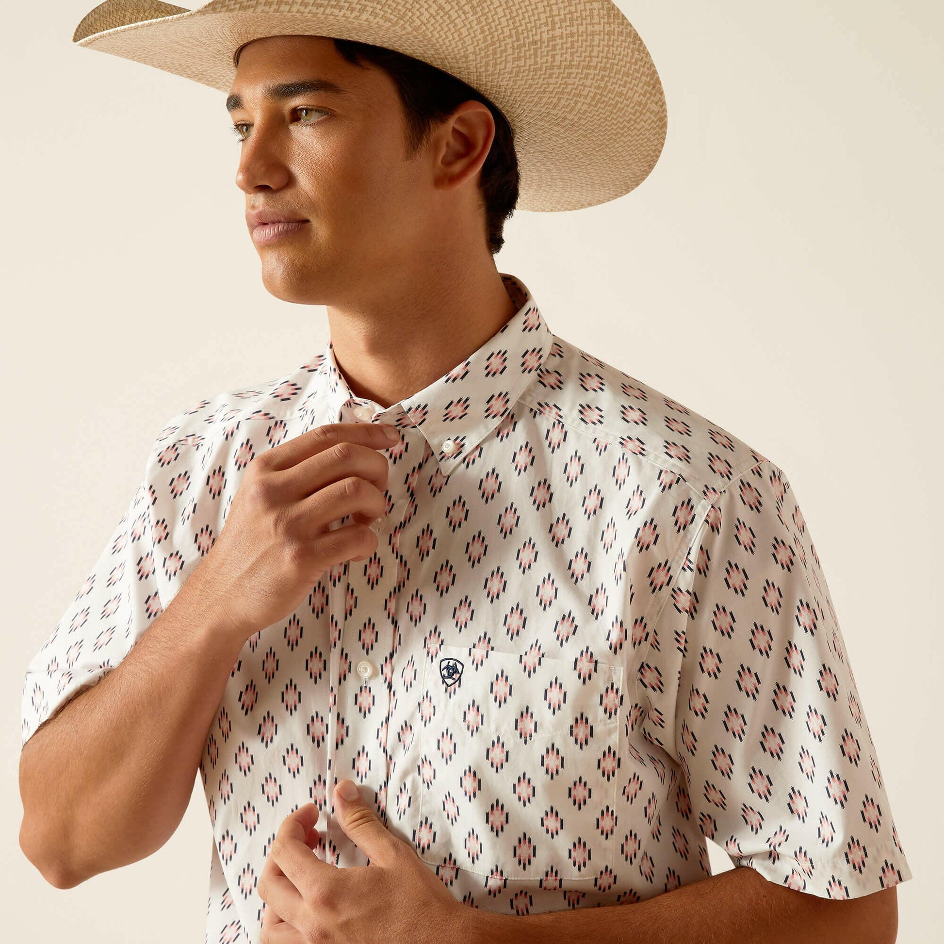 Ariat Men's Terrance Classic Fit Button Down Shirt Size Large.