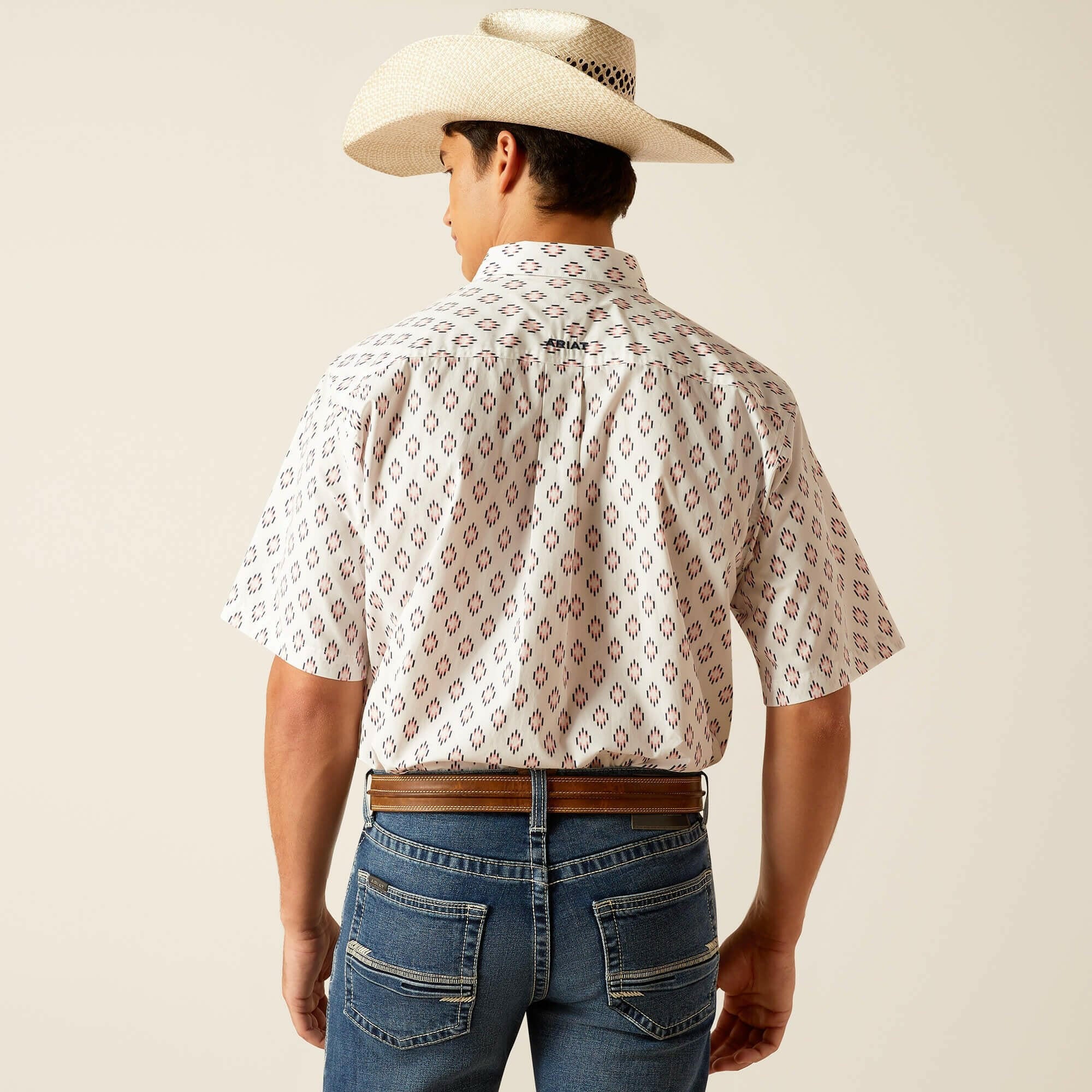 Ariat Men's Terrance Classic Fit Button Down Shirt Size Large.