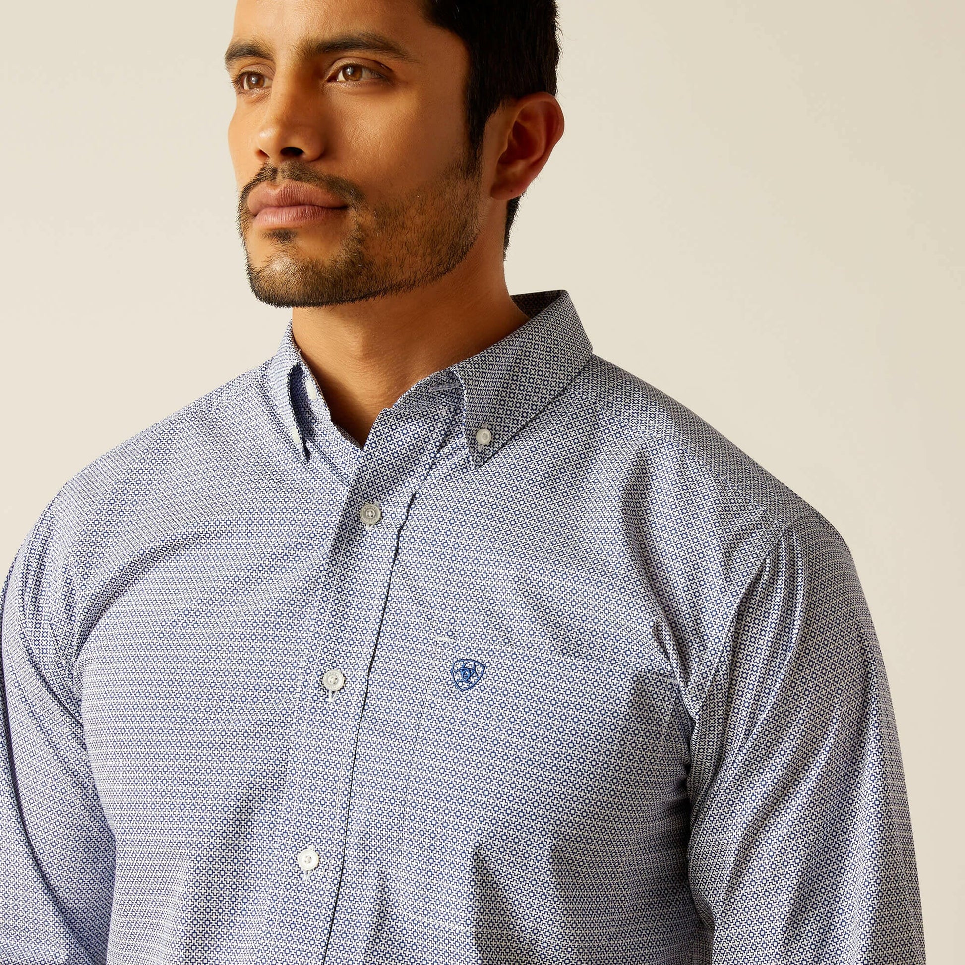 Ariat Men's Phil Fitted Button Down Shirt.