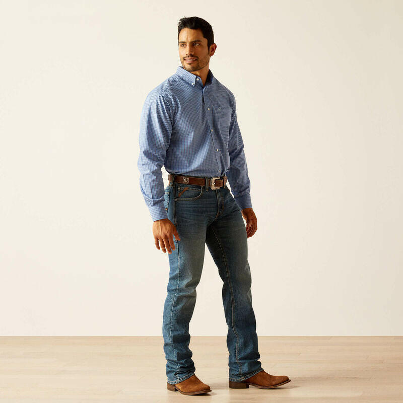 Ariat Men's Wrinkle Free Rowan Shirt.