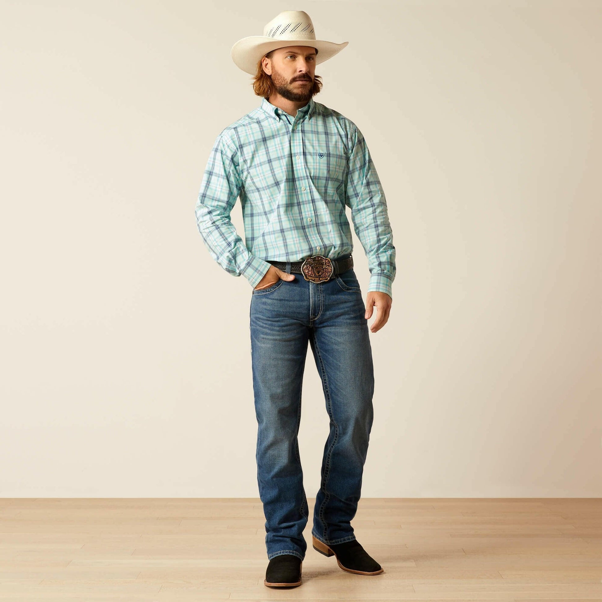 Ariat Men's Pro Series Classic Fit Button Down Shirt.
