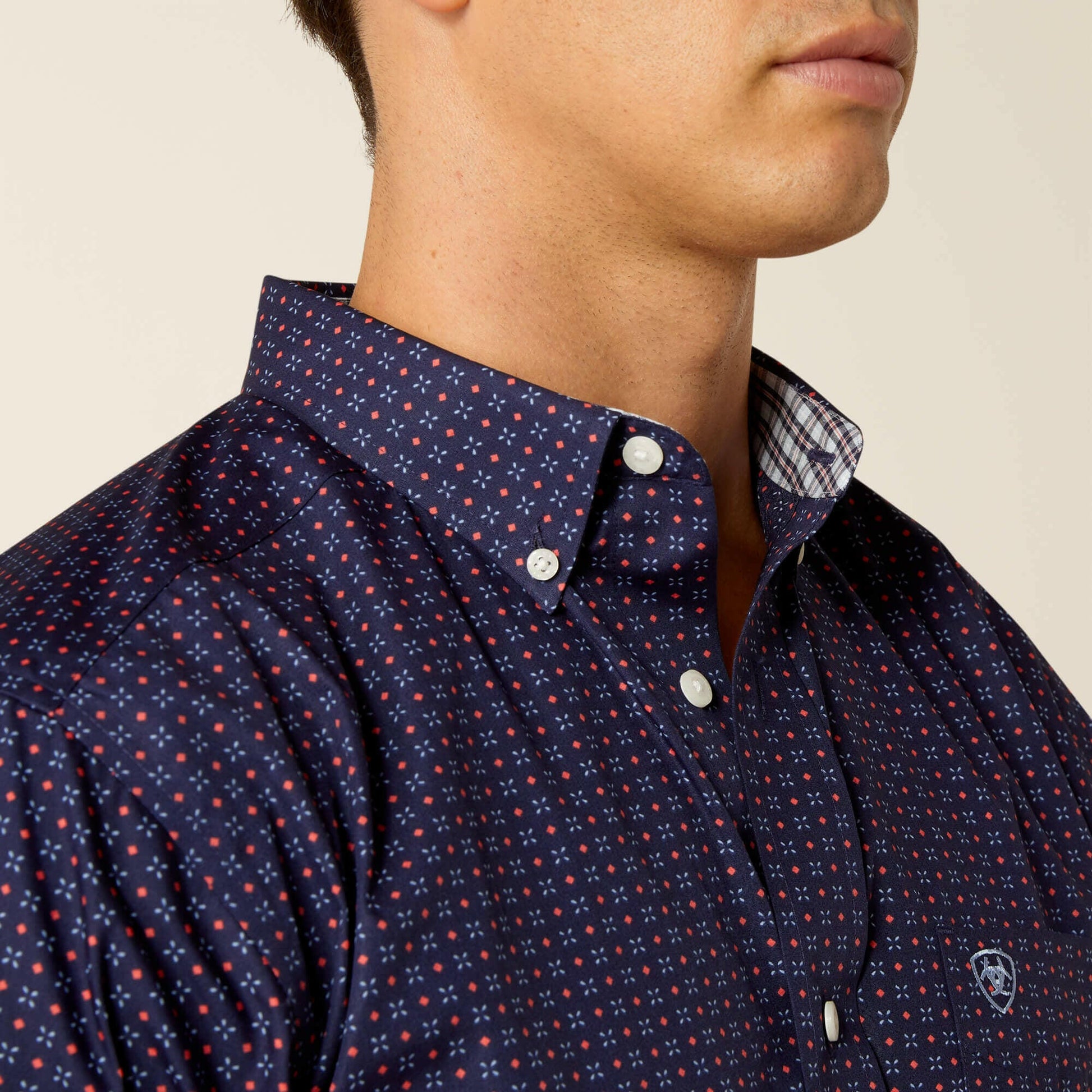 Ariat Men's Wrinkle Free Wells Fitted Button Down Shirt.