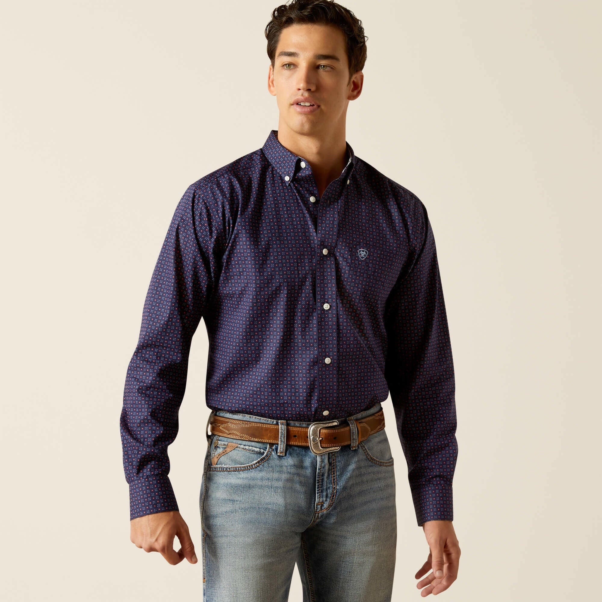 Ariat Men's Wrinkle Free Wells Fitted Button Down Shirt.