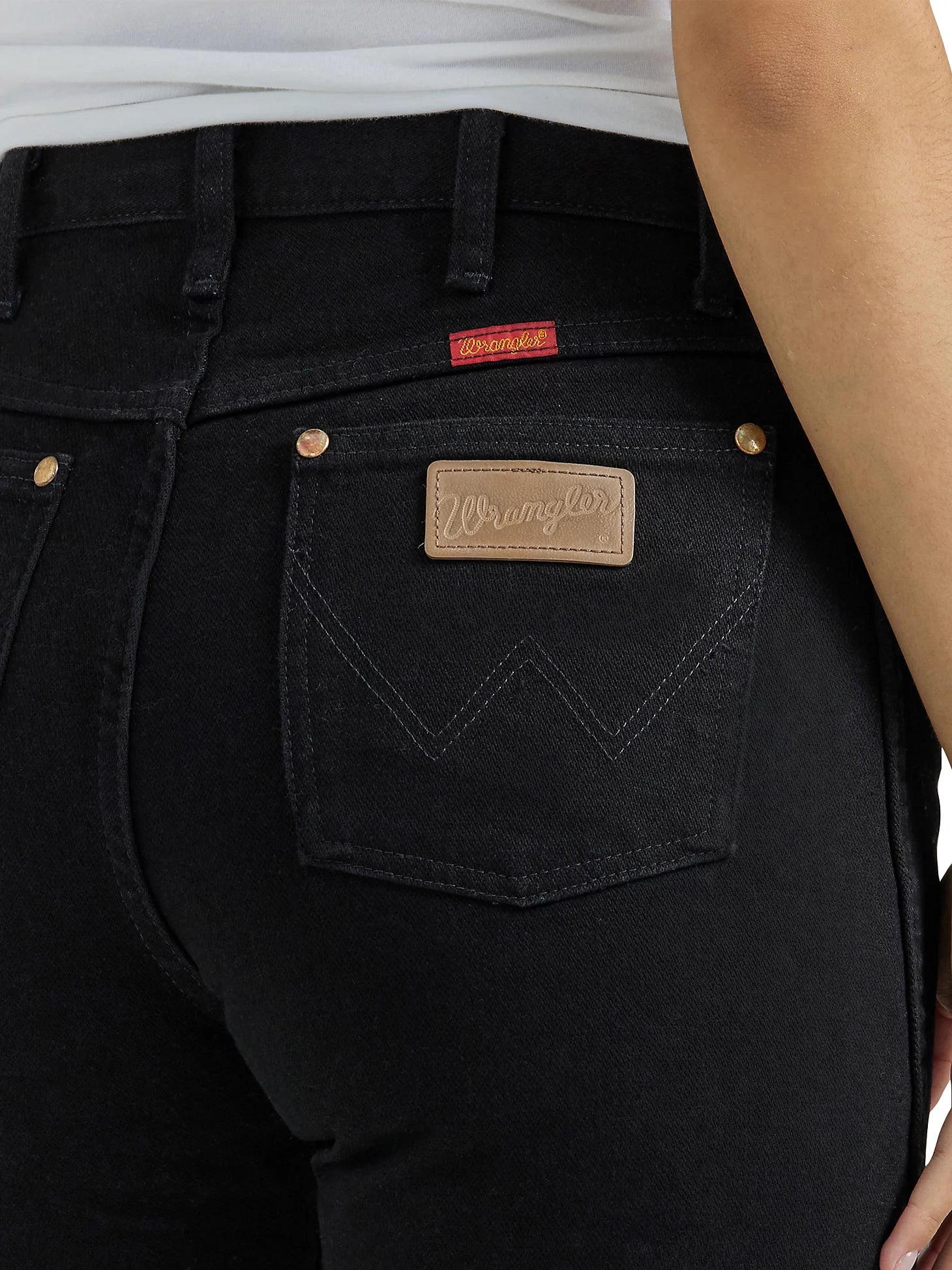 Wrangler Ladies Cowboy Cut Slim Fit Jean.