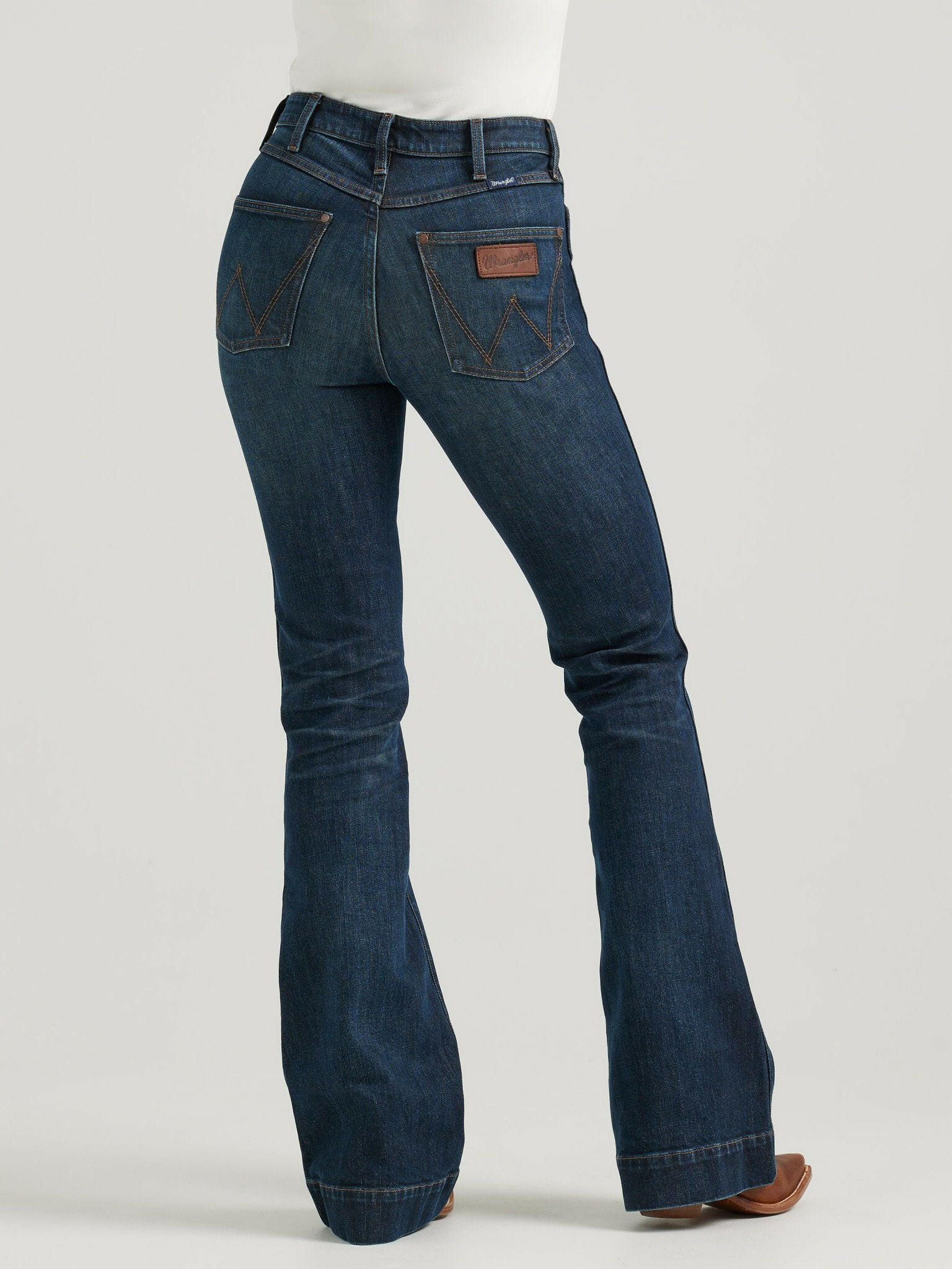 Wrangler Women's Retro Bailey High Rise Trouser Jean.