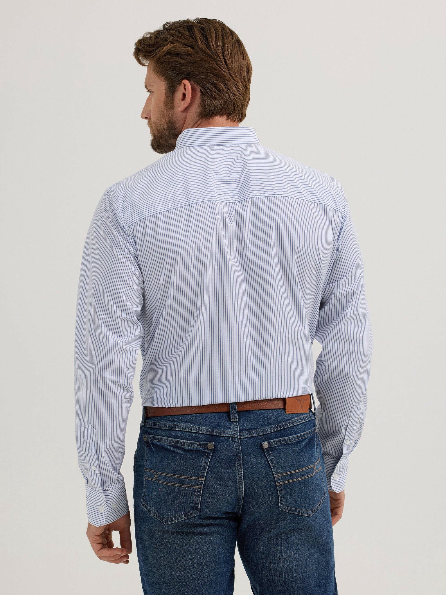 Wrangler Men's Cody Johnson Classic Fit Button Down Shirt.