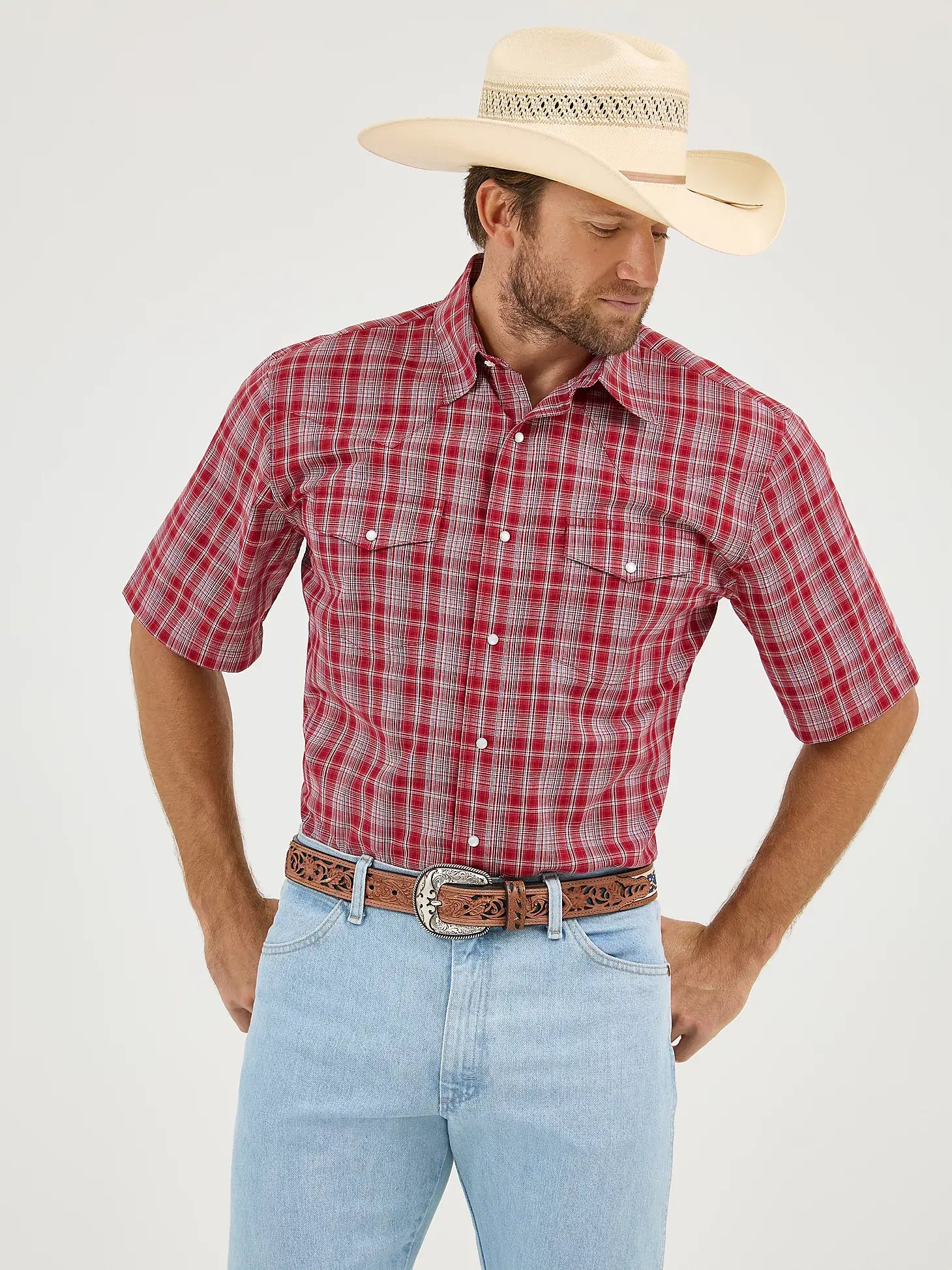 Wrangler Men's Plaid Wrinkle Resist Snap Front Shirt.