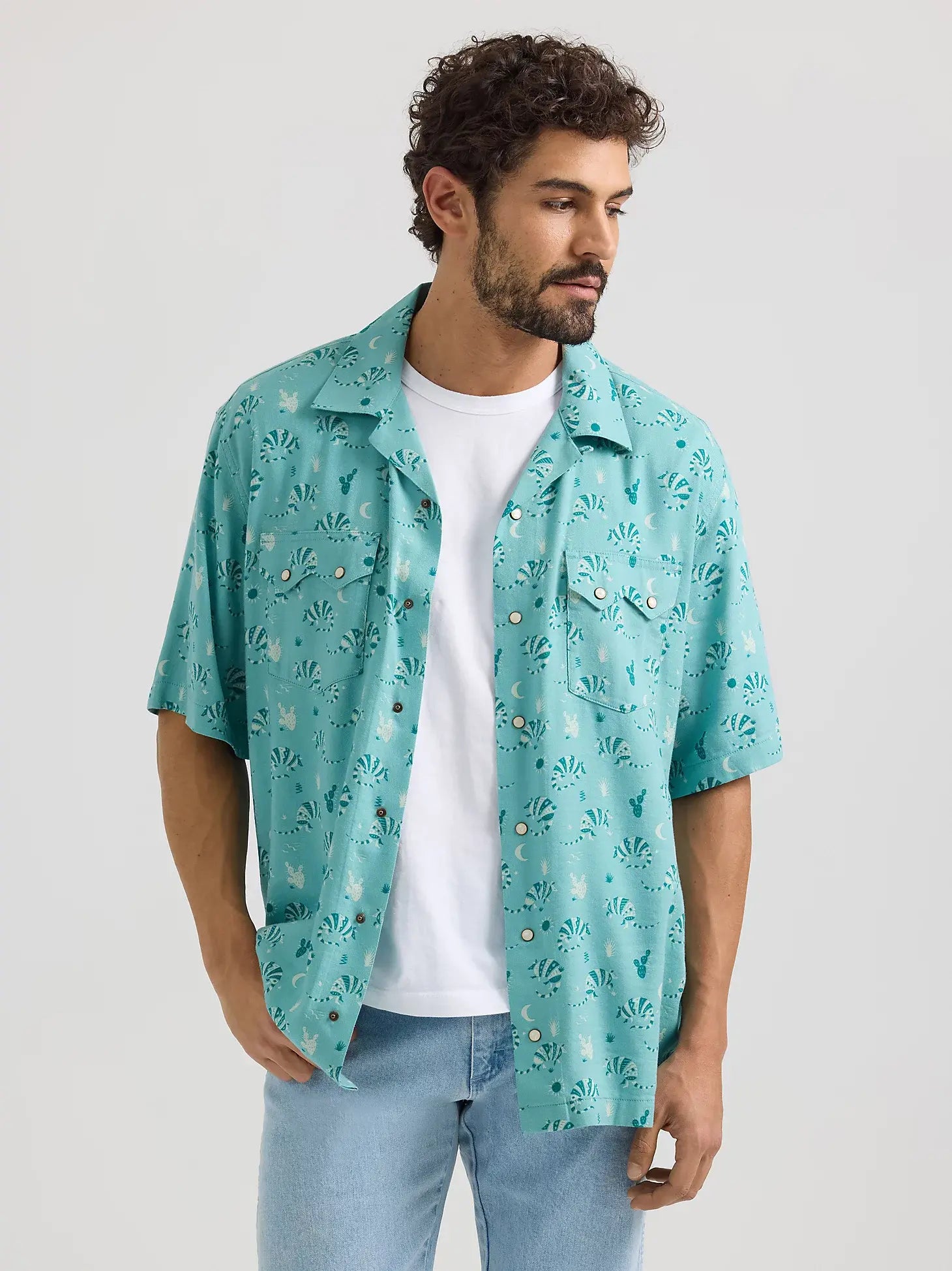 Wrangler Men's Coconut Cowboy Snap Front Shirt.