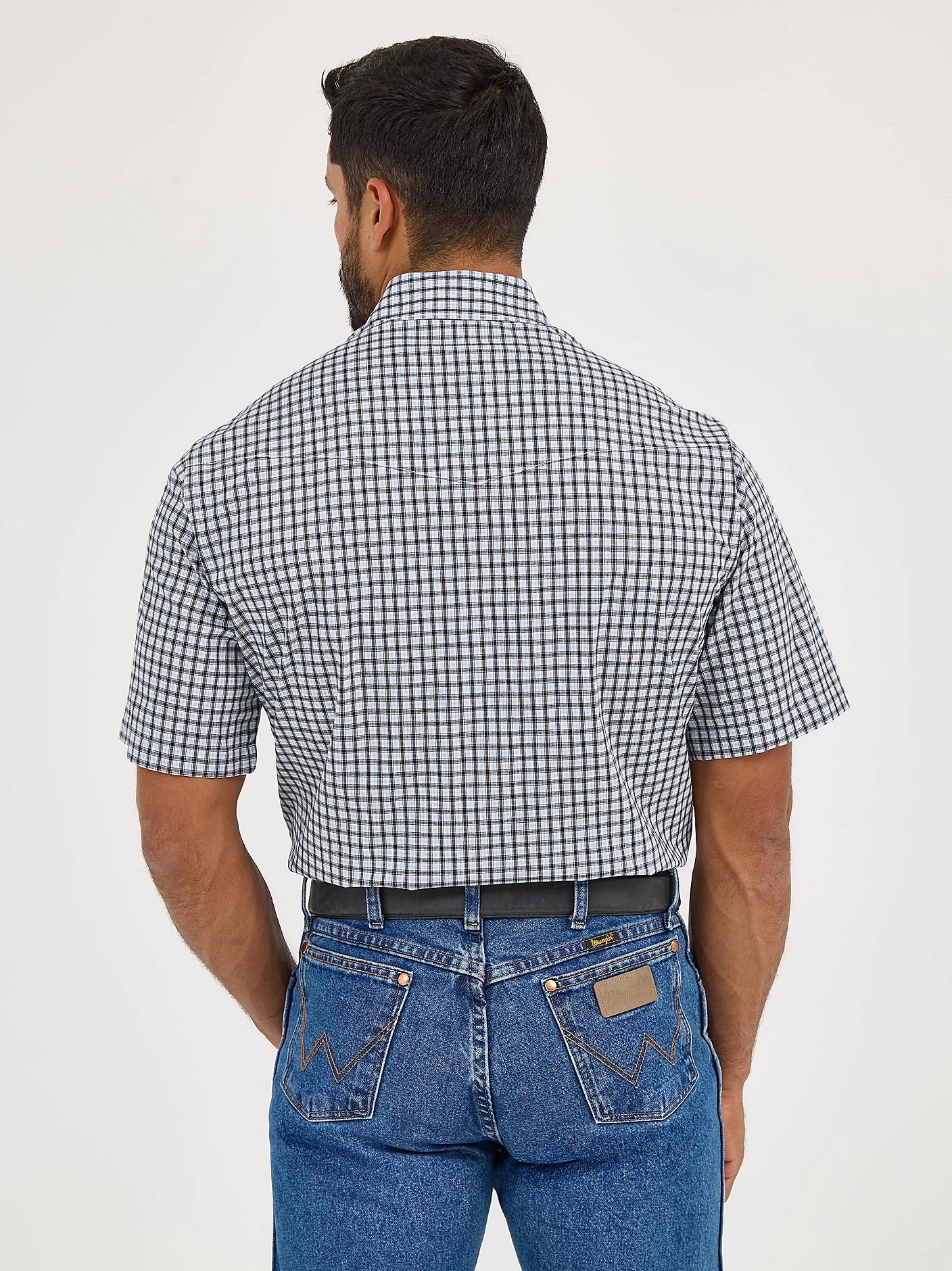 Wrangler Men's Wrinkle Resist Snap Front Shirt