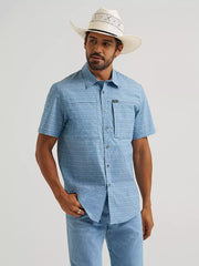 Wrangler Men's Ombre Blue ATG Hike To Fish Button Down Shirt 2375142