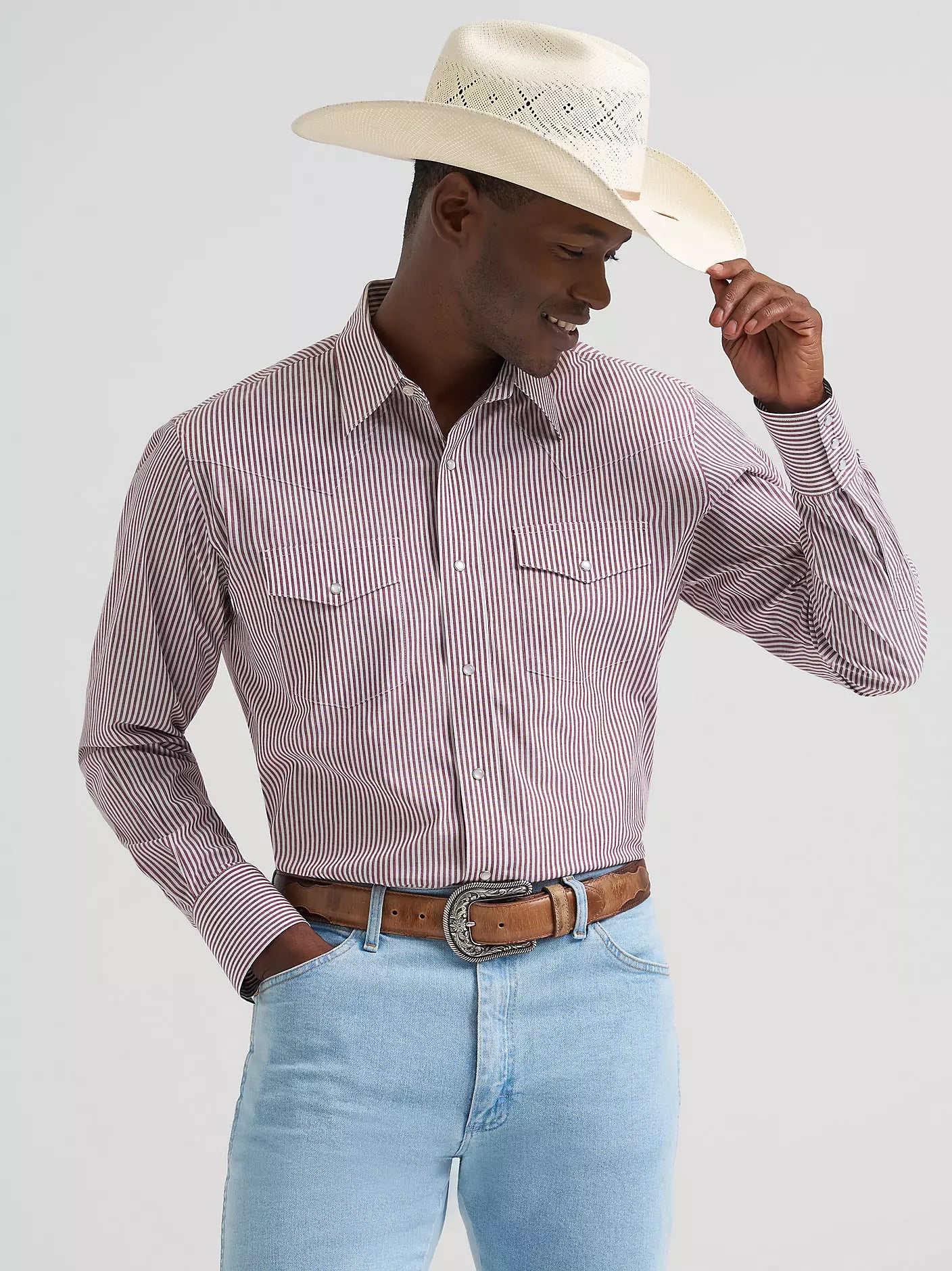 Wrangler Men's Wrinkle Resist Wine Stripe Snap Front Shirt 2379033