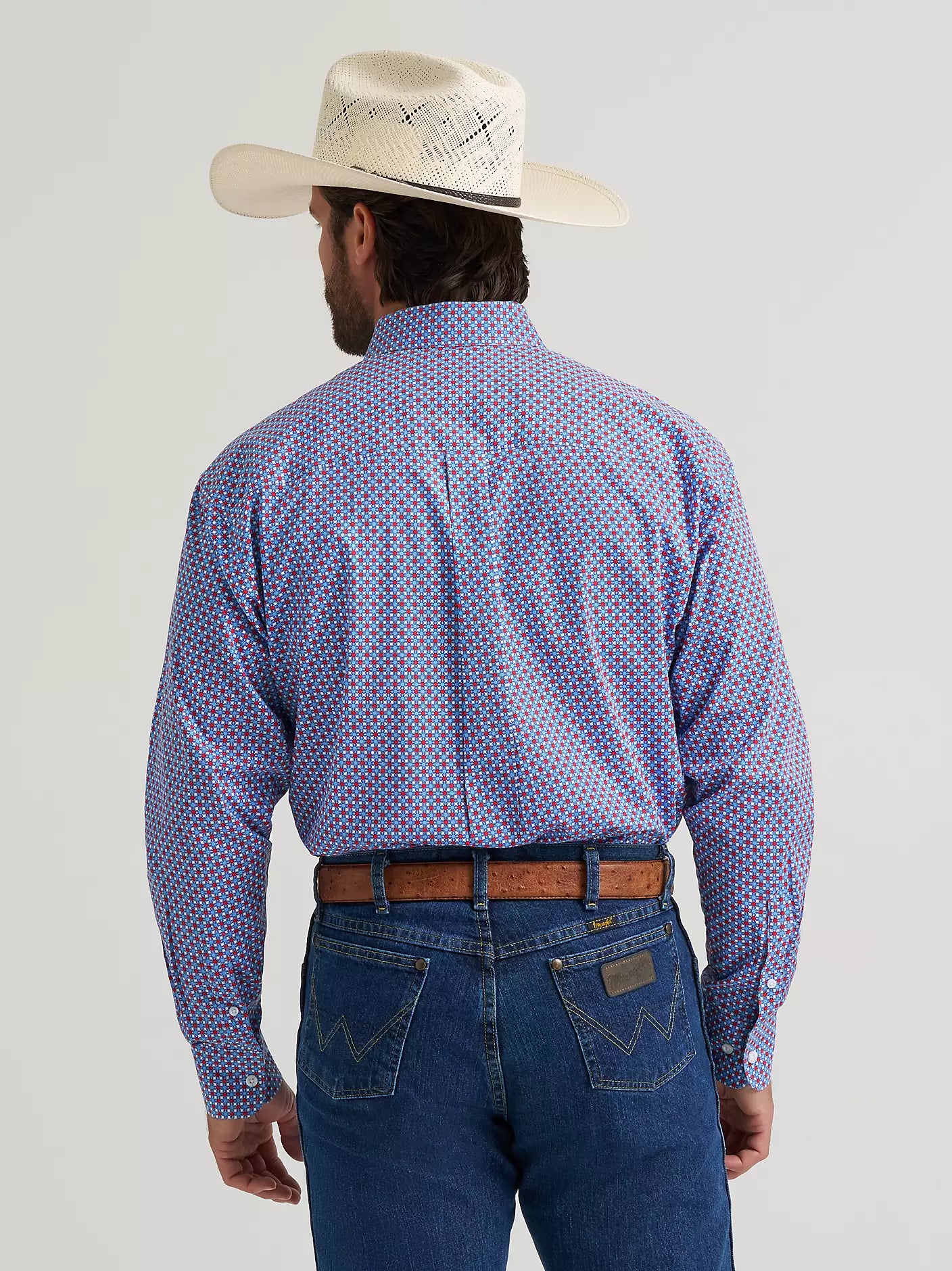 Wrangler Men's George Strait Red Blue Sparks Button Down Shirt 2379064