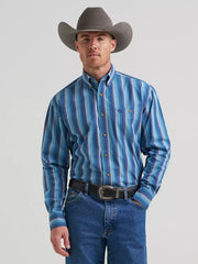 Wrangler Men's George Strait Blue Ombre Stripe Button Down Shirt 112385362
