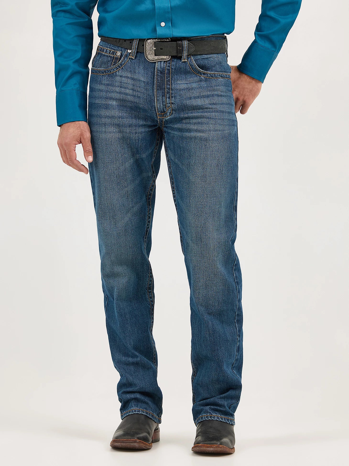 Wrangler Men's 20X Relaxed Straight Leg Jean 33MWXWL