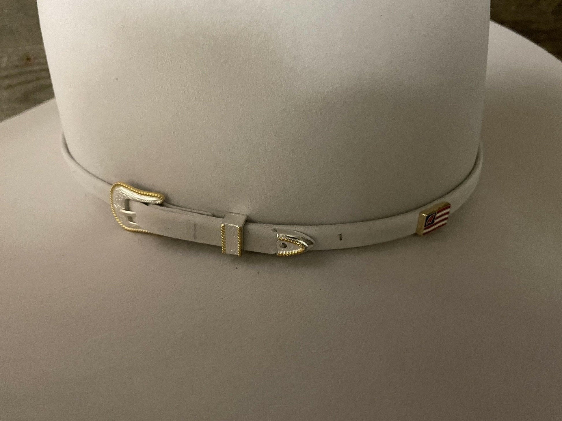 American Hat Co. 10X Silver Sand 4 1/4" Brim Felt.