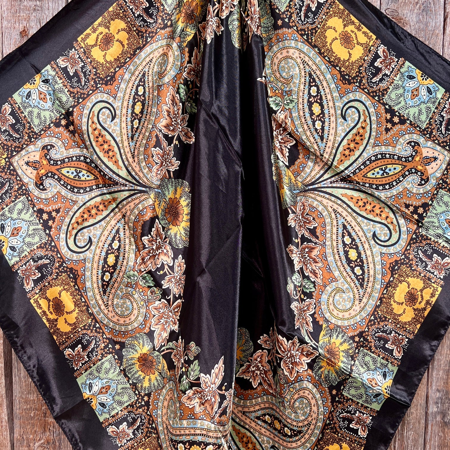 Rodeo Drive Golden Rode Paisley Wild Rag WR3P | Corral Western Wear