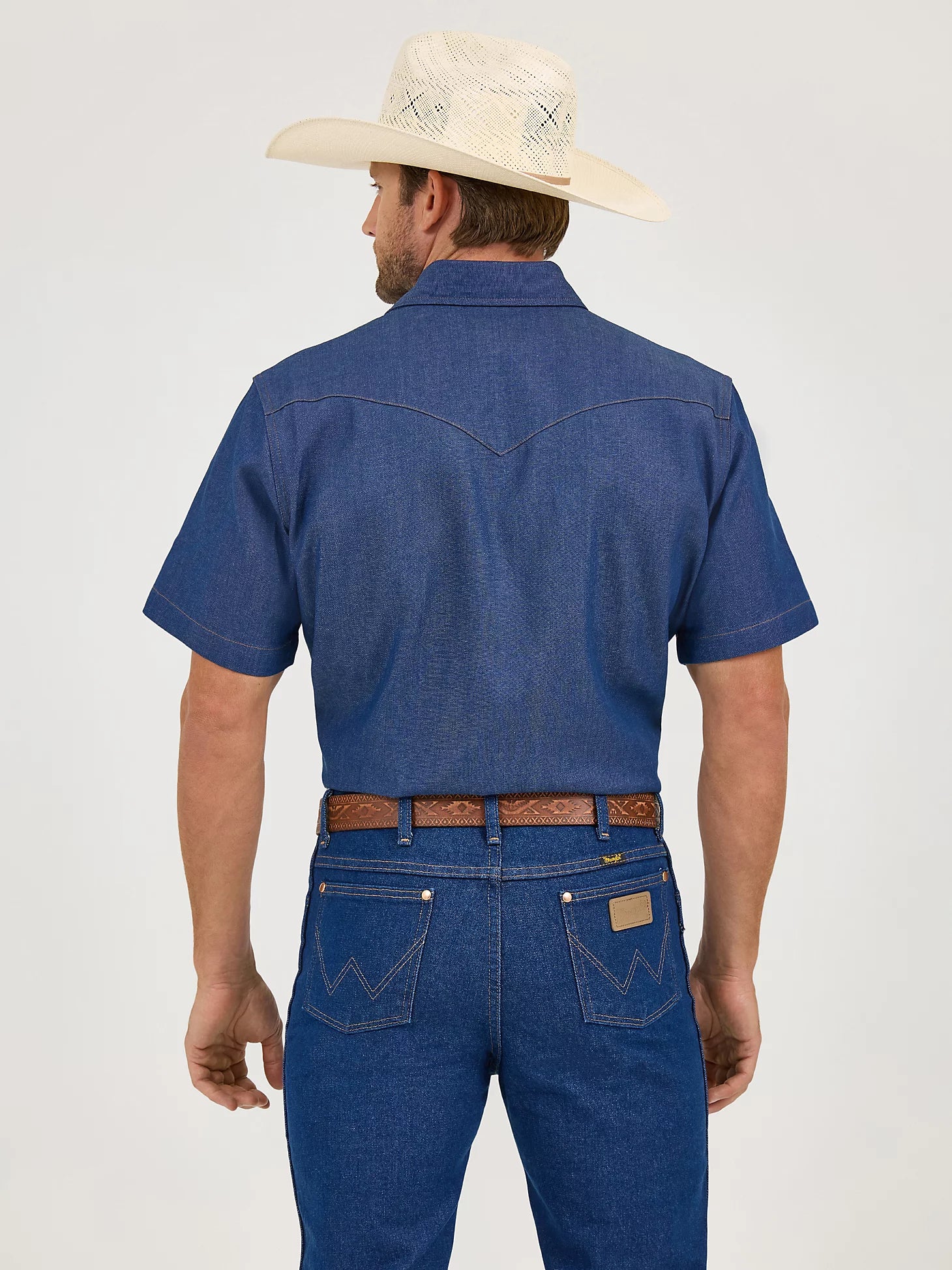 Wrangler Men's Cowboy Cut Firm Finish Denim Snap Front Shirt