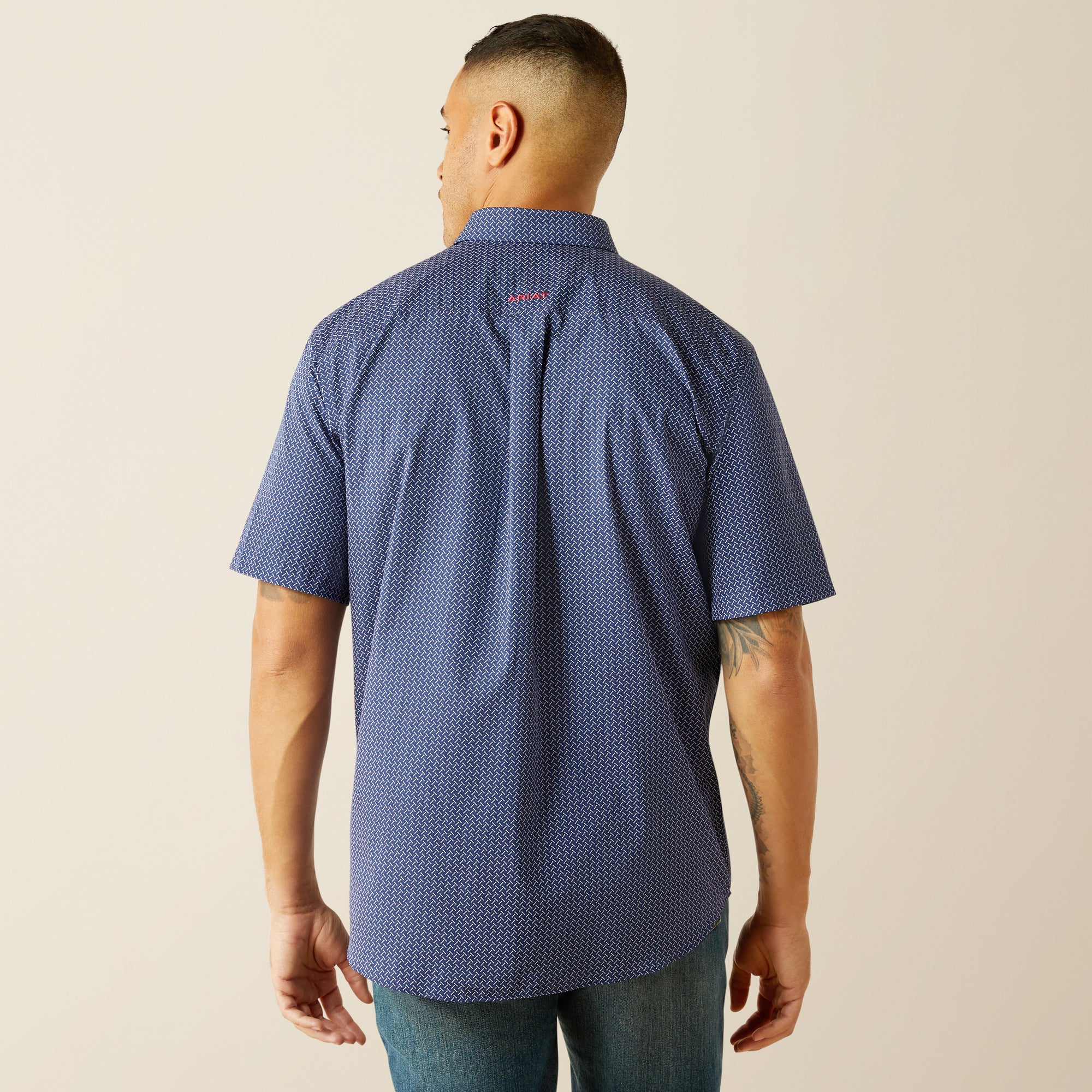 Ariat Men's Wrinkle Free Davis Classic Fit Button Down Shirt