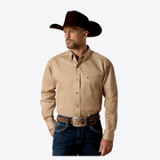Ariat Men's Solid Twill Classic Fit Button Down Shirt 10000505