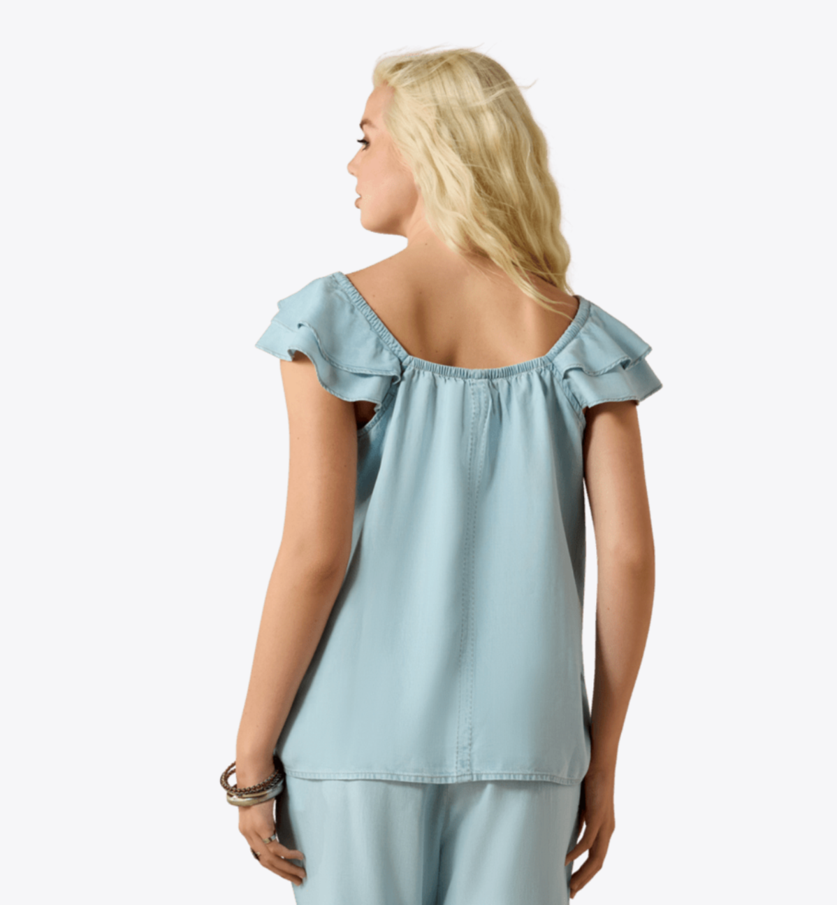 Ariat Women's Lynn Indigo Washed Top 10071135