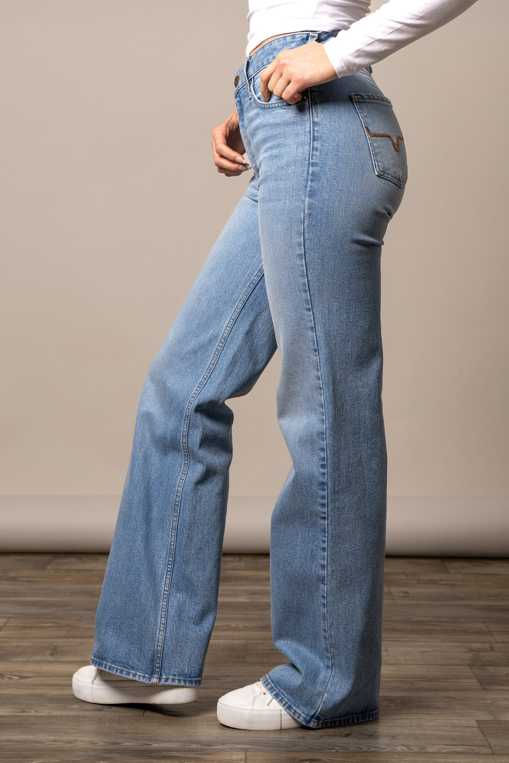 Kimes Ranch Women's Zoey Light Wash Jean