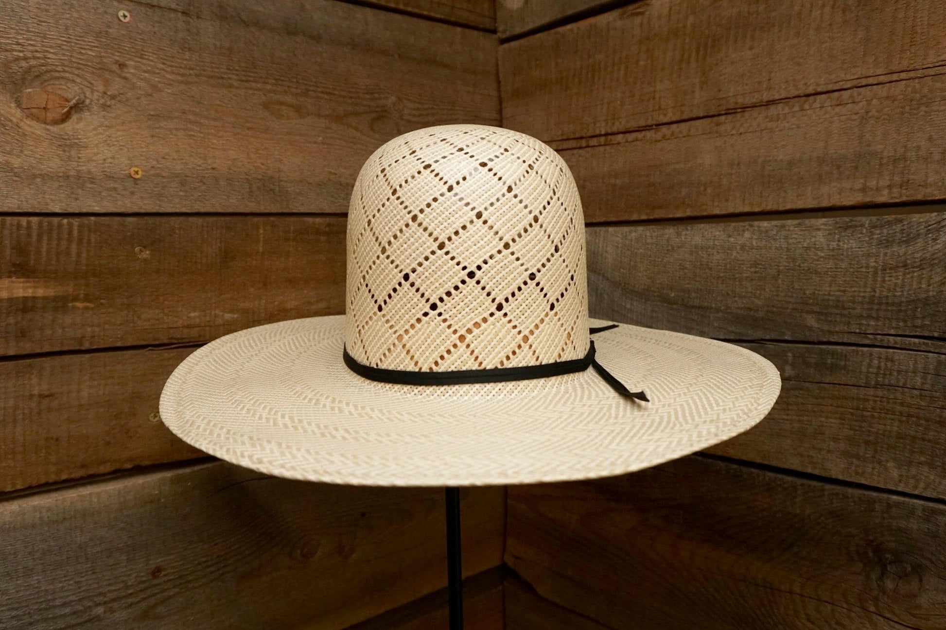 American 5050 4 1/4" Straw Hat.