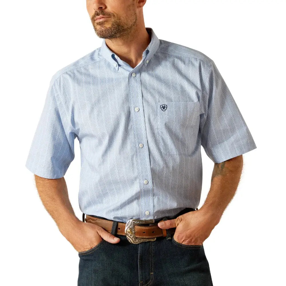 Ariat Men's Welburn Wrinkle Free Short Sleeve Shirt.