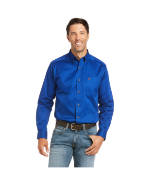 Ariat Men's Fitted Ultramarine Solid Shirt.