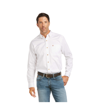 Ariat Men's Solid Twill Fitted Button Down Shirt.