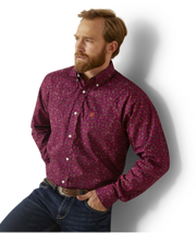 Ariat Men's Wrinkle Free Magenta Shirt.