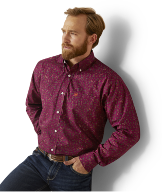 Ariat Men's Wrinkle Free Magenta Shirt.
