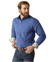 Ariat Men's Maddox Modern Fit Blue Shirt.