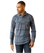 Ariat Men's Huntley Retro Fit Snap Front Shirt.