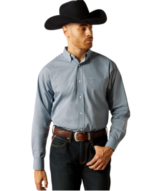 Ariat Men's Wrinkle Free Leonard Button Down Shirt.