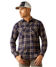 Ariat Men's Hayes Retro Fit Snap Front Shirt.