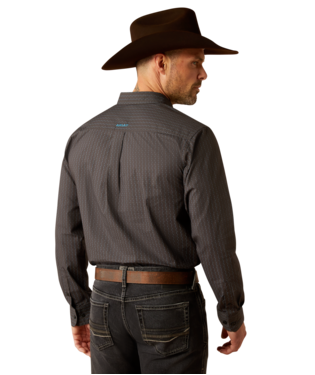Ariat Men's Fitted Pompey Snap Front Shirt.