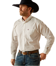 Ariat Men's Wrinkle Free Izzy Classic Fit Button Down Shirt.