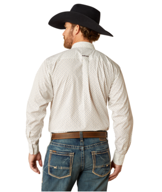 Ariat Men's Wrinkle Free Izzy Classic Fit Button Down Shirt.