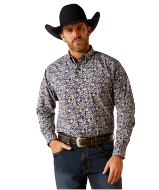 Ariat Men's Creighton Classic Fit Button Down Shirt.