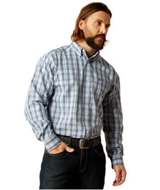 Ariat Men's Wrinkle Free Lionel Button Down Shirt.