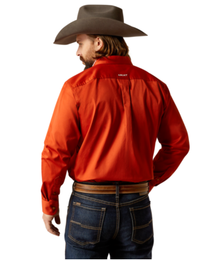 Ariat Men's Team Logo Twill Classic Button Down Shirt.