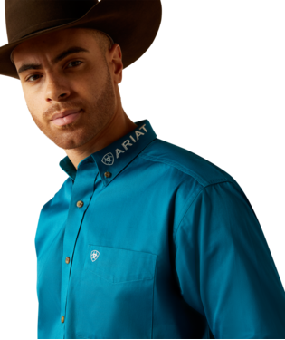 Ariat Men's Team Logo Twill Classic Fit Button Down Shirt.