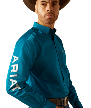 Ariat Men's Team Logo Twill Classic Fit Button Down Shirt.