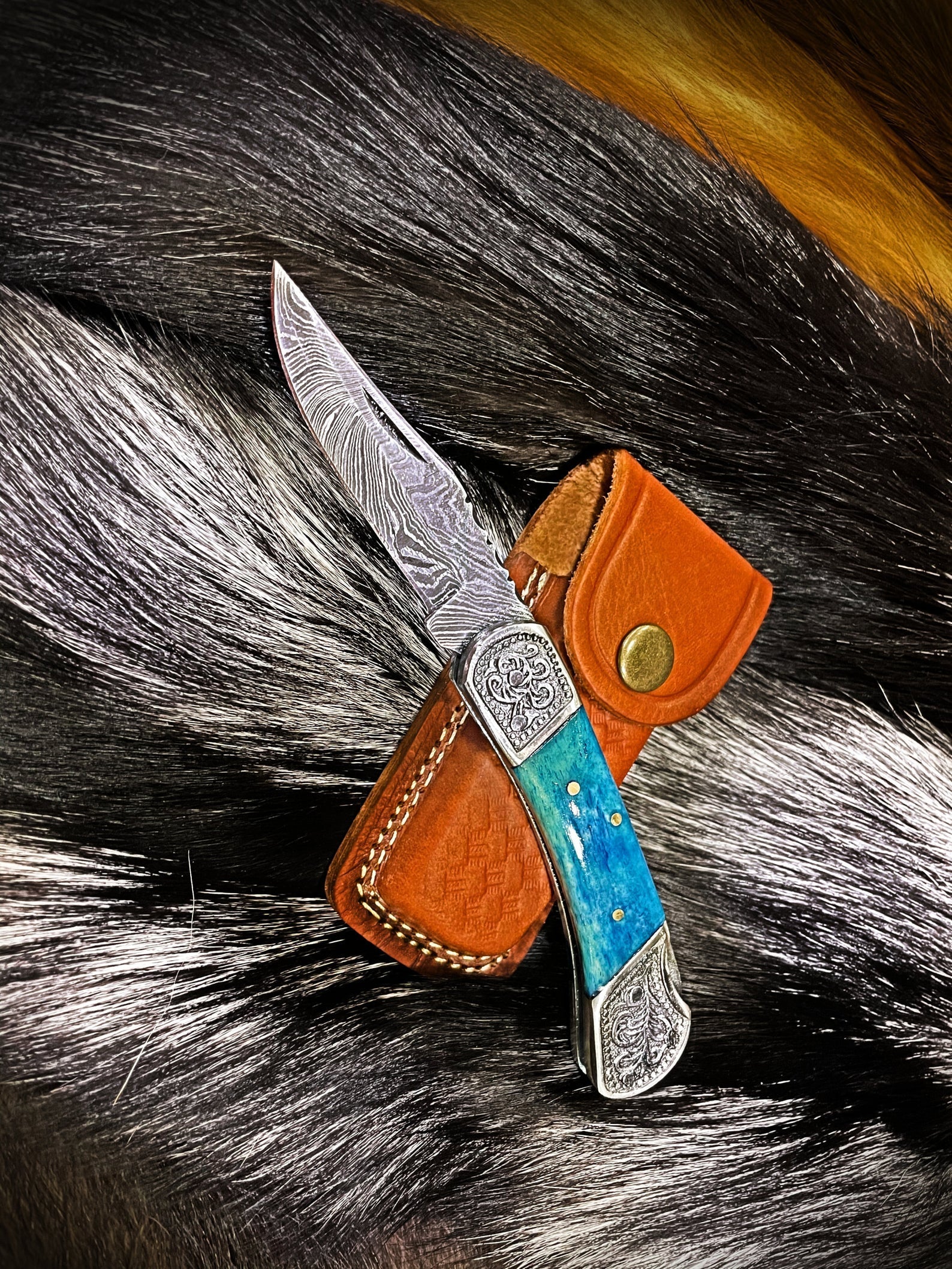 Titan Dyed Blue Bone Pocket Knife TF-010B