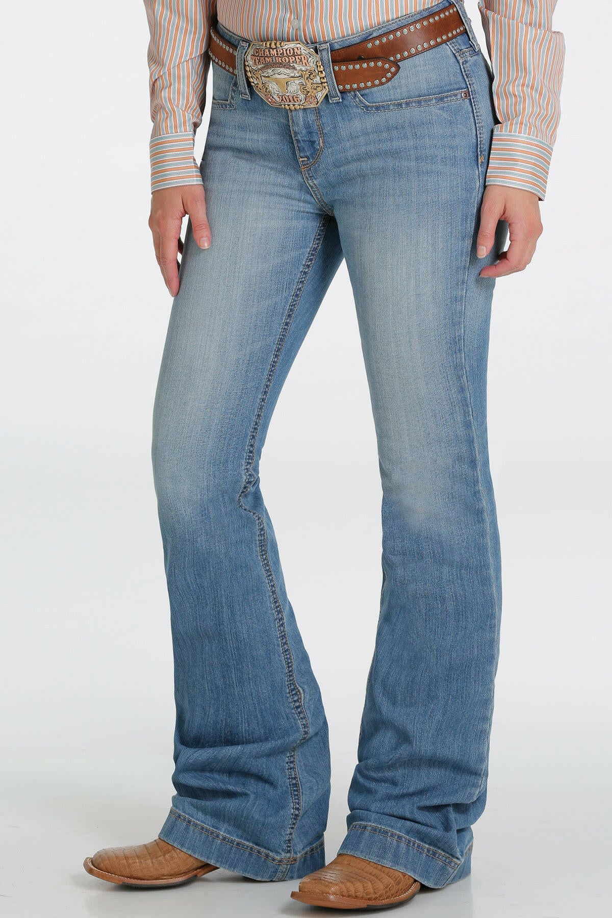 Cinch Ladies Light Wash Lynden Trouser.