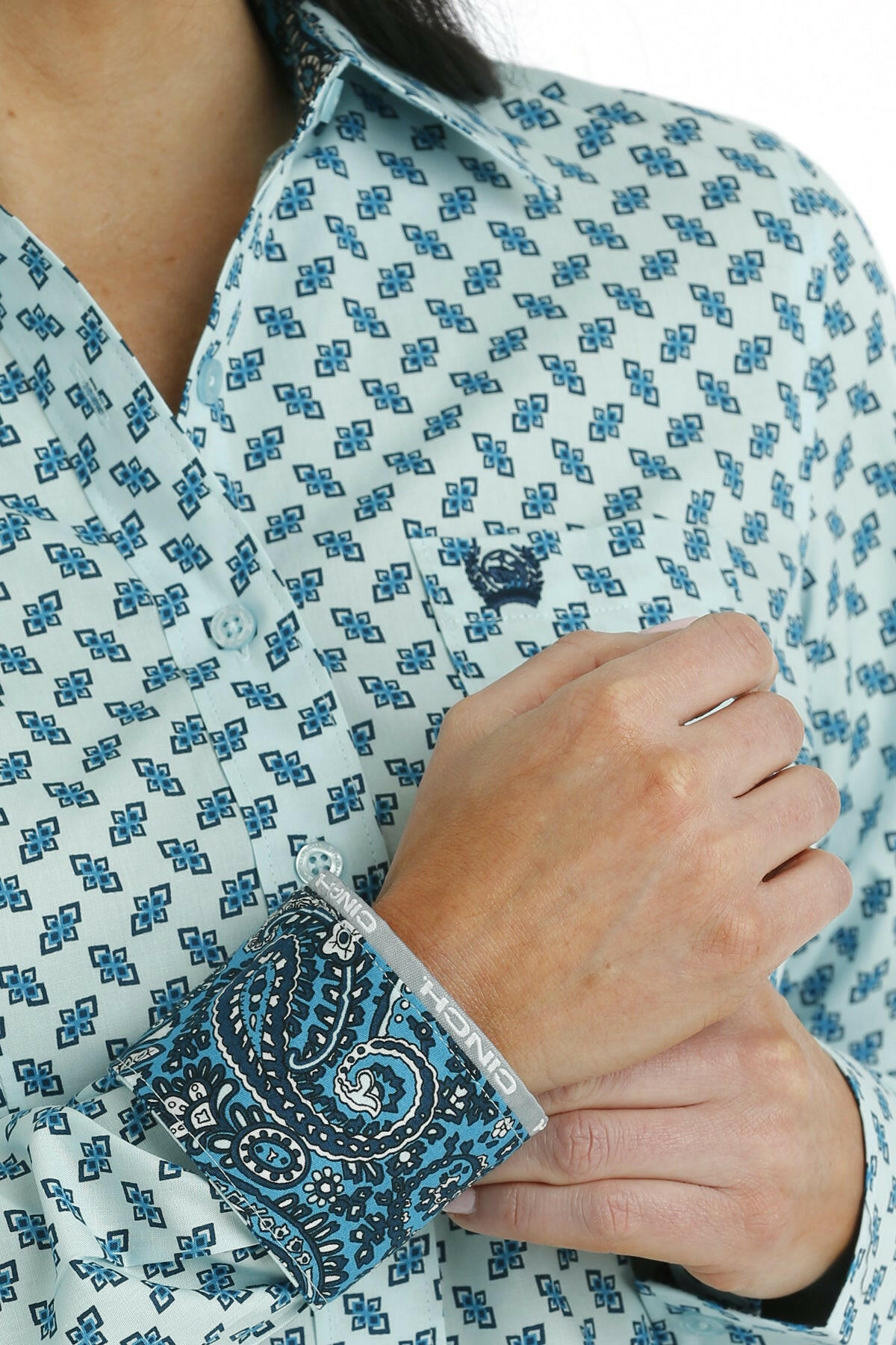 Cinch Women's Light Blue Printed Long Sleeve Shirt.