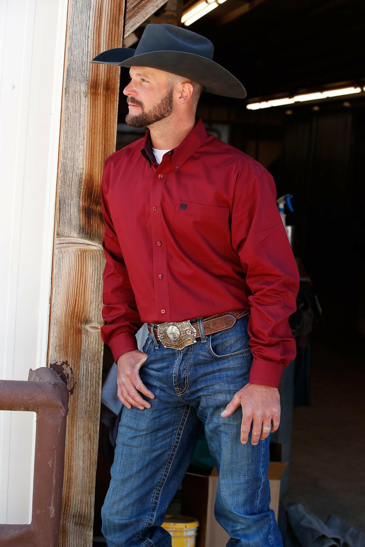 Cinch Men's Solid Red Long Sleeve Shirt.