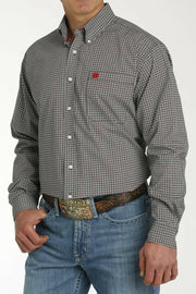 Cinch Men's Black Print Long Sleeve Button Down Shirt.