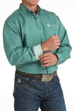Cinch Men's Solid Button Down Shirt.